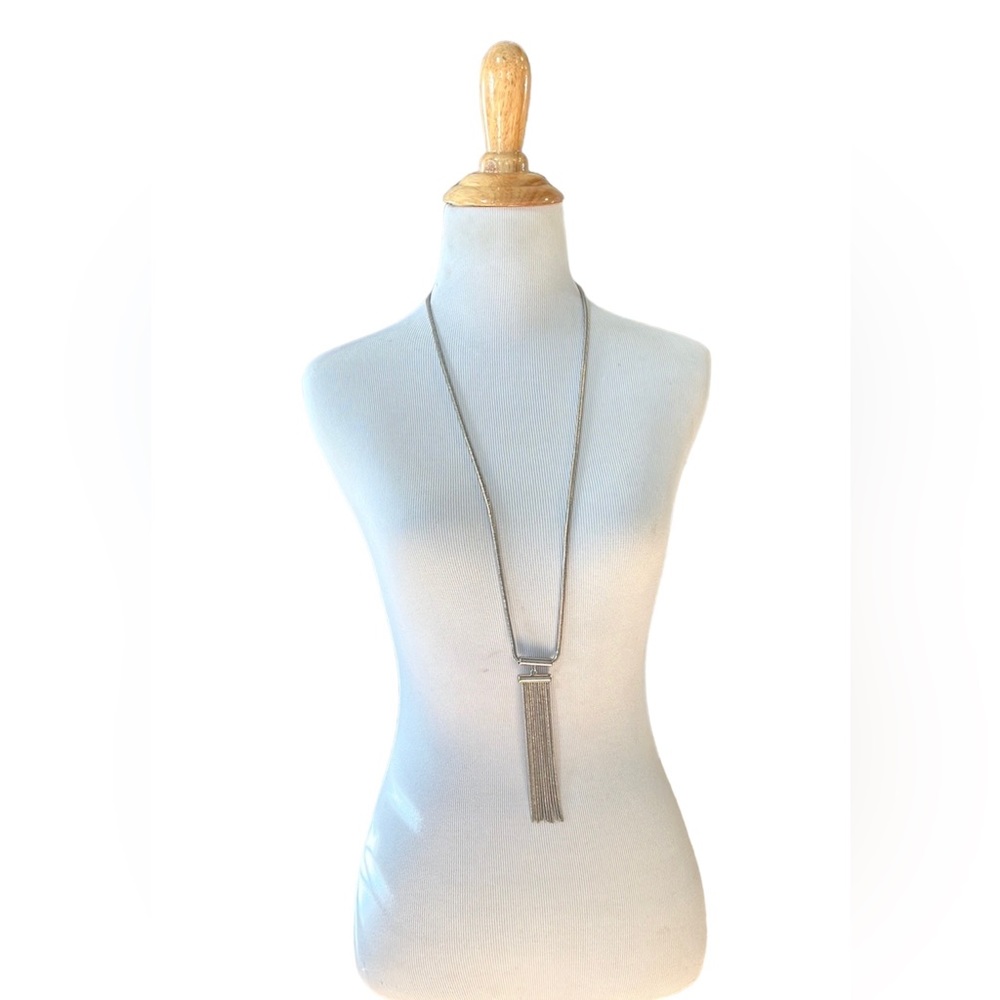 NEW YORK AND COMPANY SILVER TONE TASSEL CHAIN PENDANT NECKLACE
